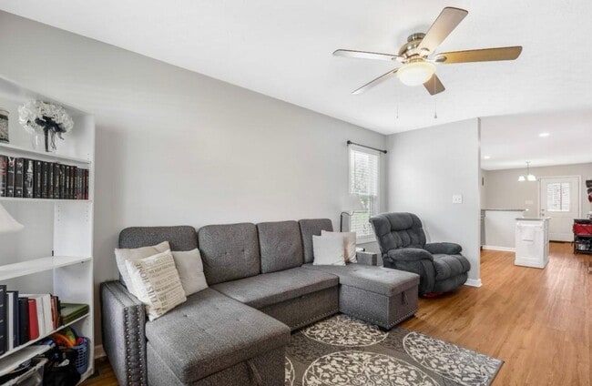 Building Photo - 397 W McGlothlin St