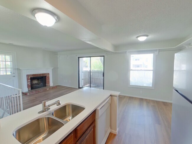 Building Photo - 3BR Renovated Townhome Rental - Receive ONE-MONTH FREE RENT with a 13-month lease!