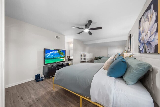 Building Photo - 13737 Via Tres Vistas