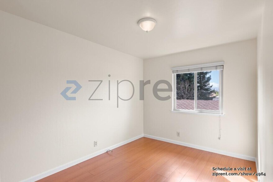 Building Photo - 540 Valley Forge Way