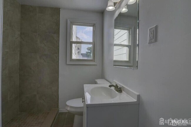 Building Photo - 115 Pulaski Ave