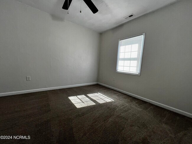 Building Photo - 1405 N Carolina Hwy 343 S