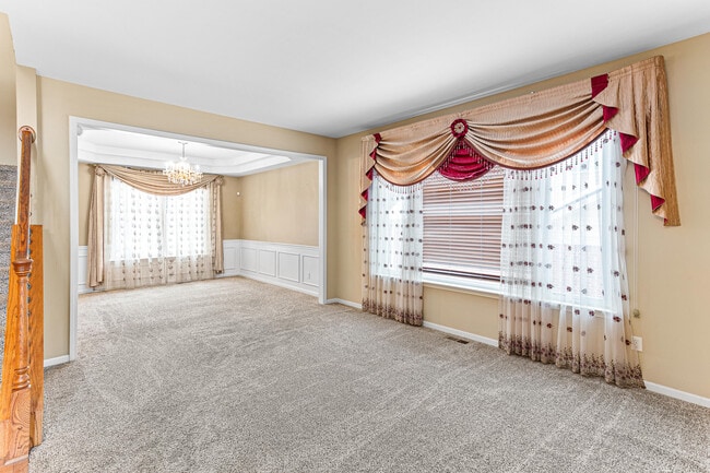 Building Photo - 49896 Parkside Dr