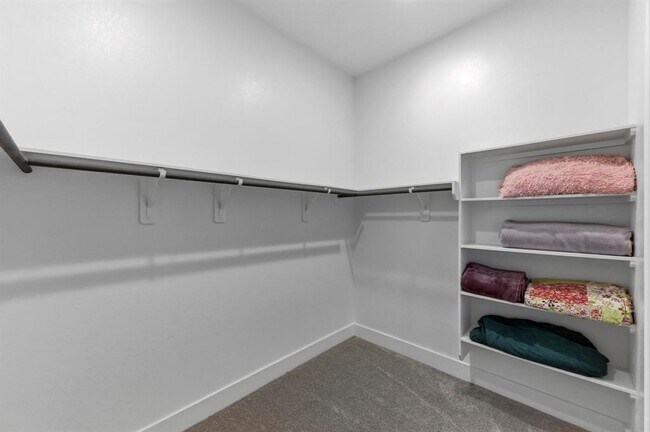 Building Photo - 111 Carolina Jasmine Dr