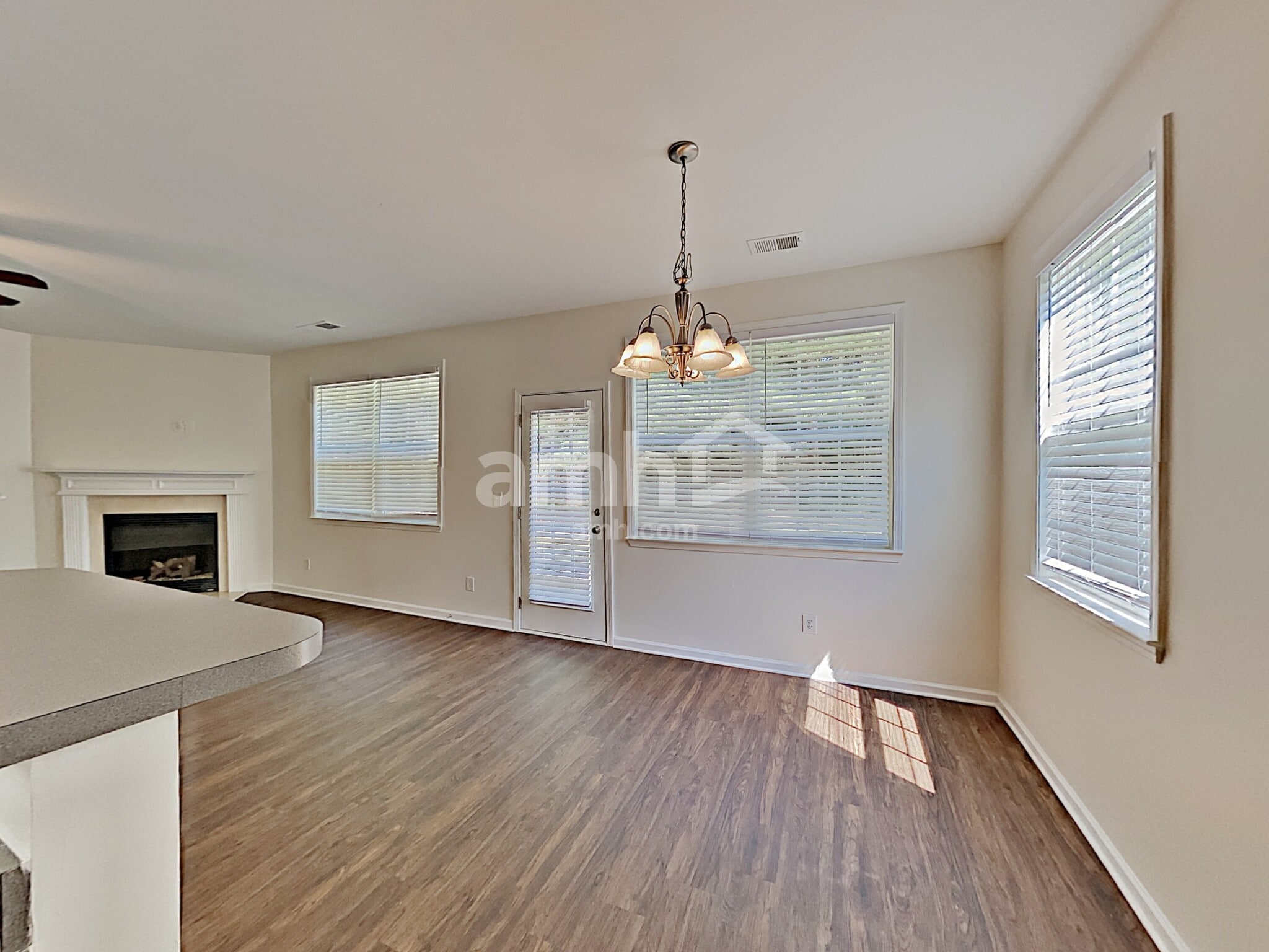 Building Photo - 836 Topaz Valley