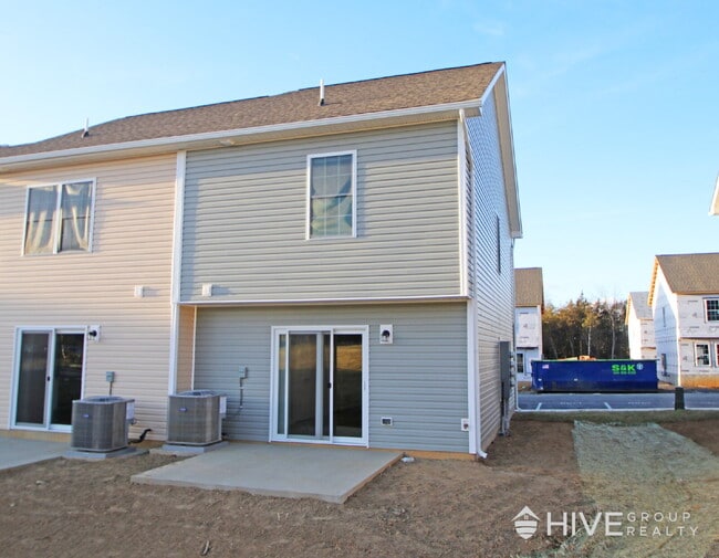 Building Photo - Bee the First to Live in This Newly Built End Unit!