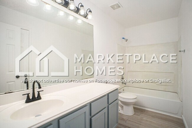 Building Photo - 9734 Ceremony Cove