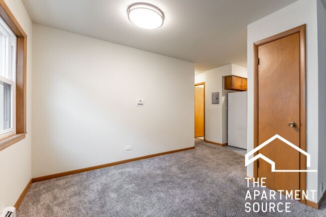 Building Photo - 328 Marengo Ave