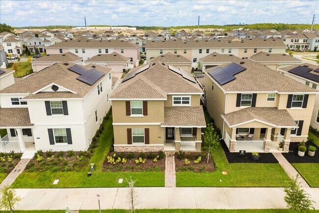 Building Photo - Spacious 5-Bedroom Solar Home for Rent in ...