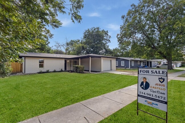 Building Photo - Lease Opportunity in Arlington!