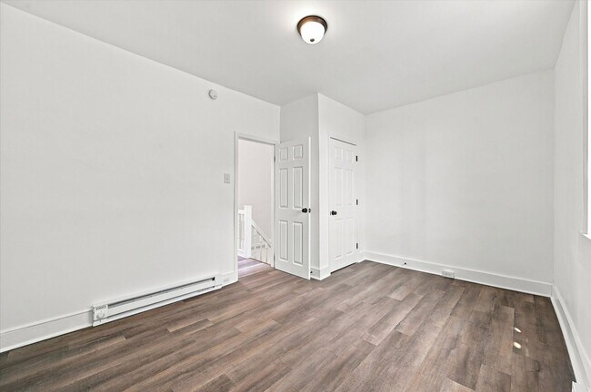 Building Photo - 5506 Linmore Ave