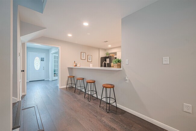 Building Photo - 14688 Perthshire Rd