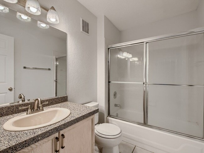 Building Photo - 1044 Grammy Dr