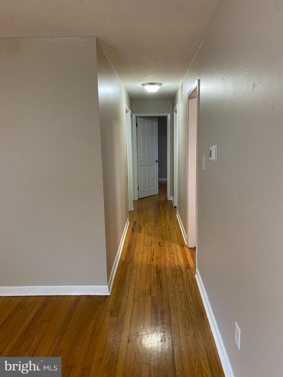 Building Photo - 871 Fairfax Pike