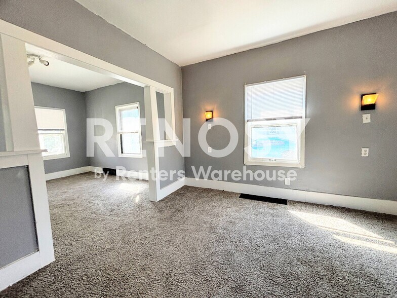Building Photo - 3206 3rd St