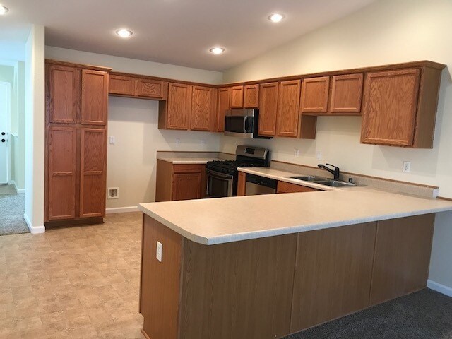 Building Photo - 18365 Whitebark Ct