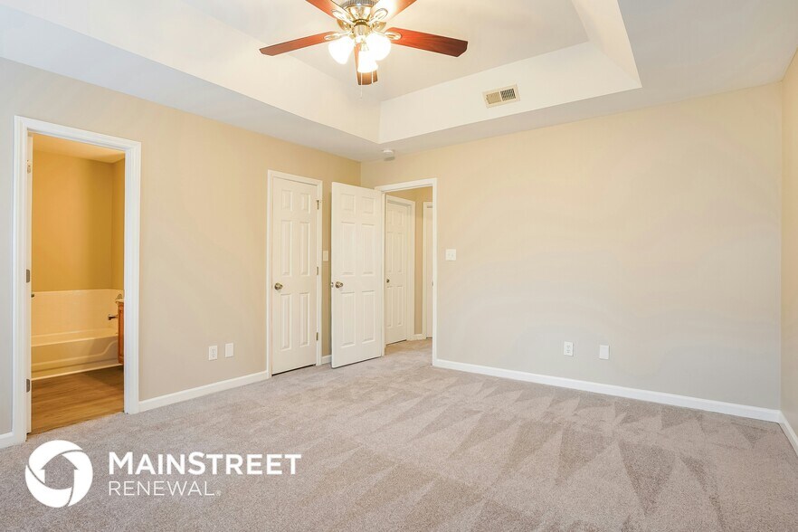 Building Photo - 1007 Shady Ln