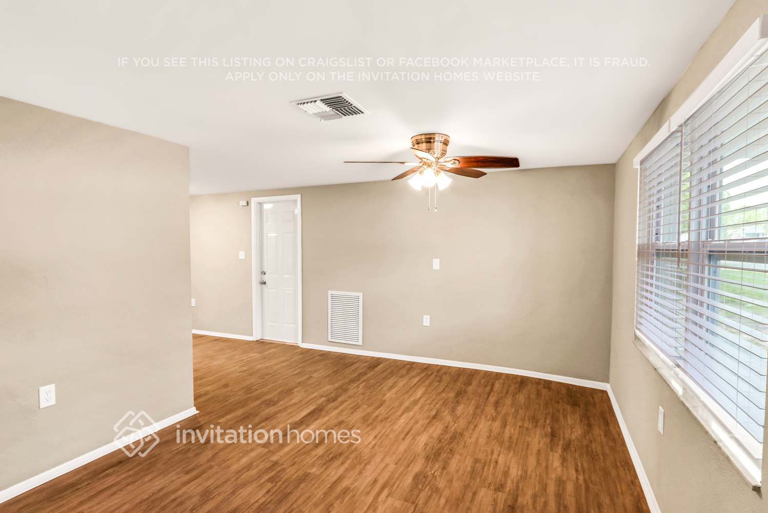 Building Photo - 9410 Rainbow Ln