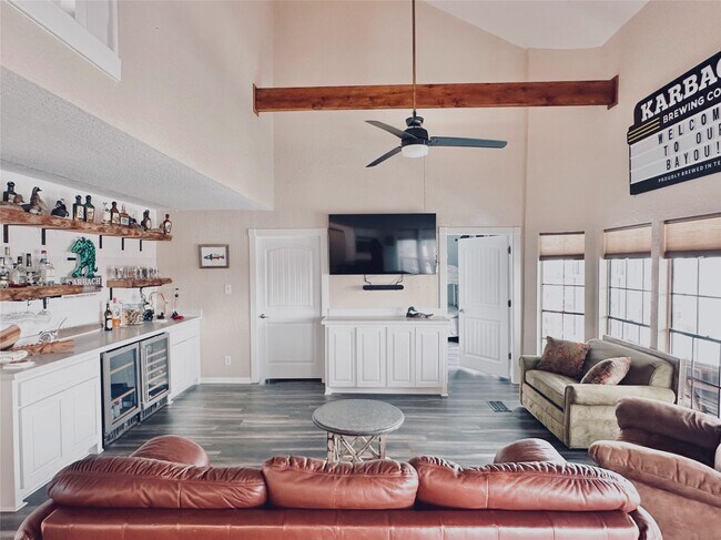 Building Photo - 395 Redfish Dr