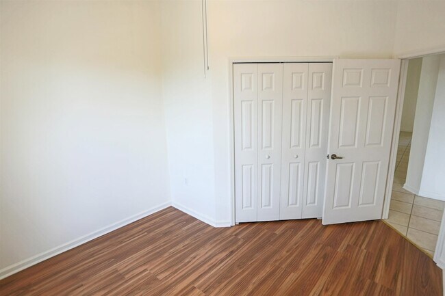 Building Photo - 1603 Preswick