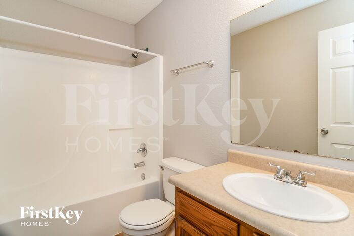 Building Photo - 8142 Corktree Dr