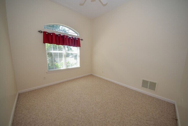 Building Photo - Gorgeous 3 bed, 2 bath with BONUS in Cordova.