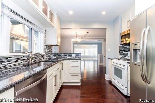 Building Photo - 1183 Bird Ave