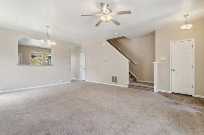 Building Photo - Well-Maintained 3-Bedroom Townhome with Central A/C and Open Layout
