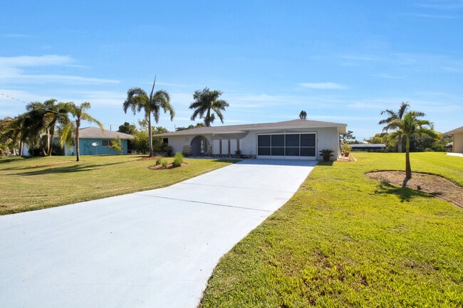 Building Photo - 4274 Gillot Blvd