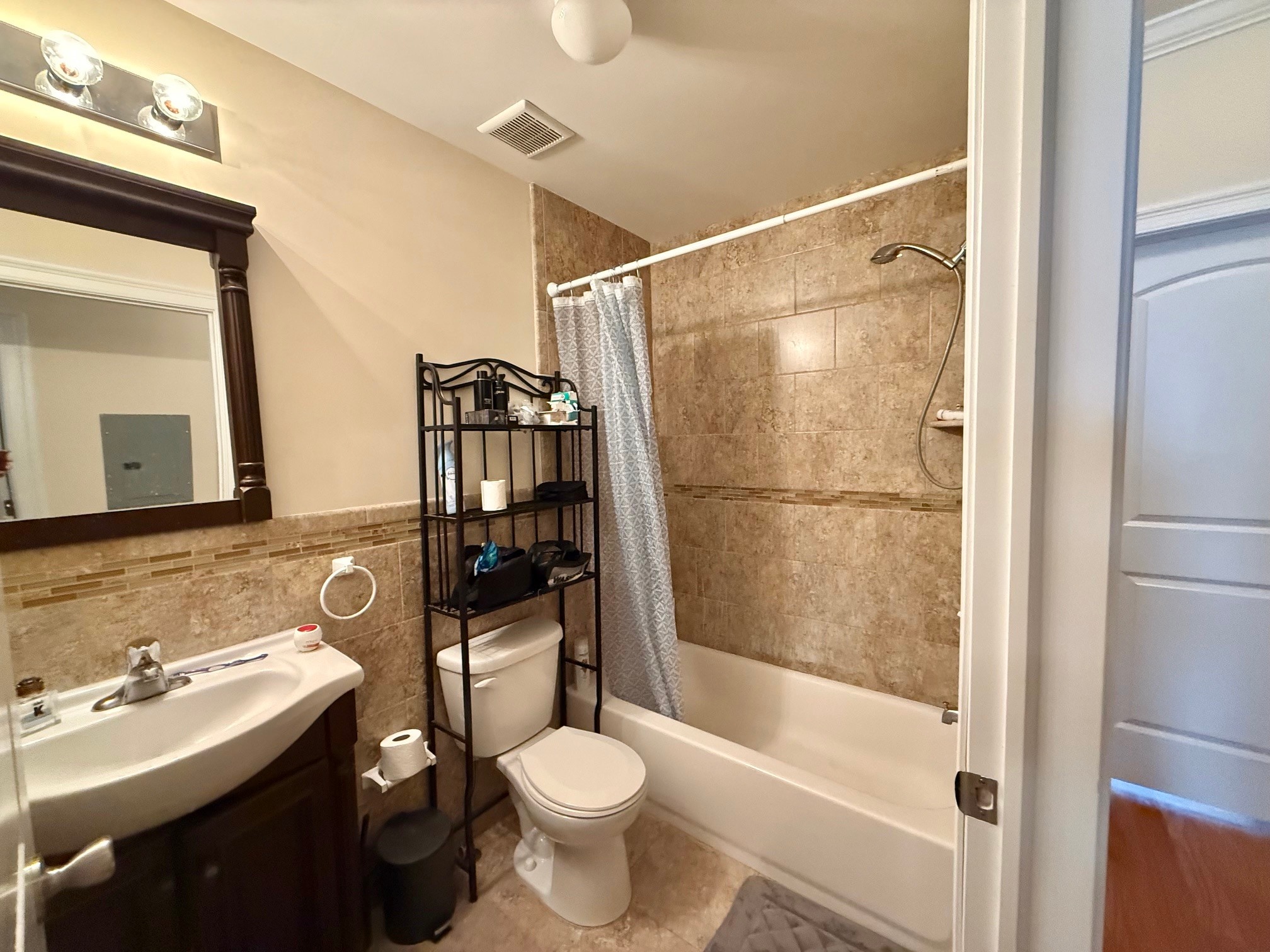 Building Photo - 313 Frank E Rodgers Blvd N