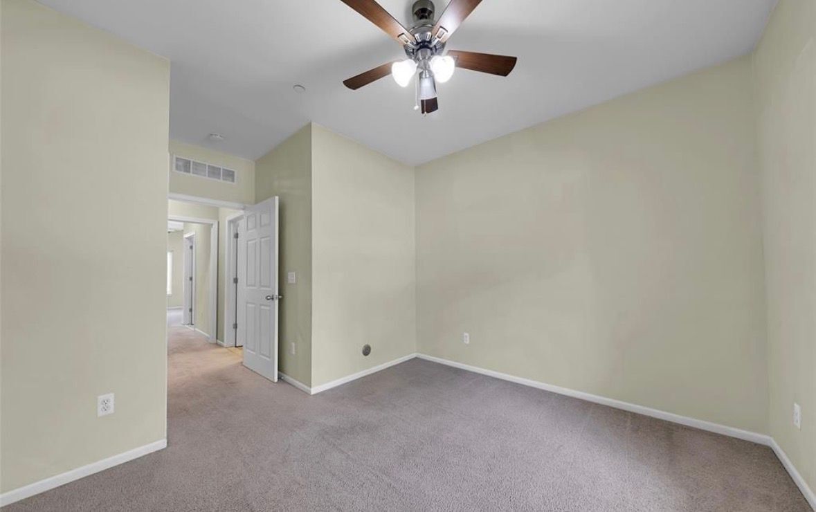Building Photo - 14349 Shadywood Dr