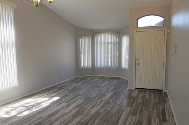 Building Photo - 12409 W San Juan Ave