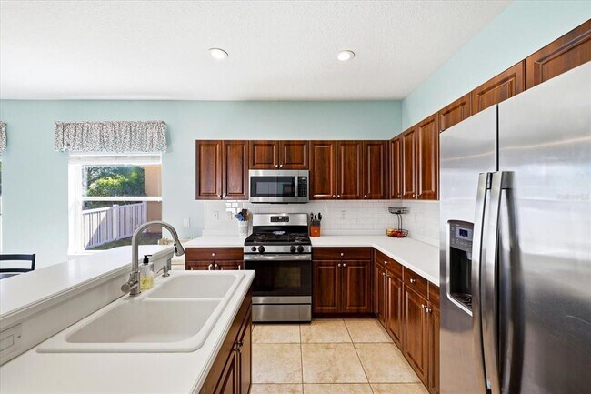 Building Photo - 4905 Boston Common Glen