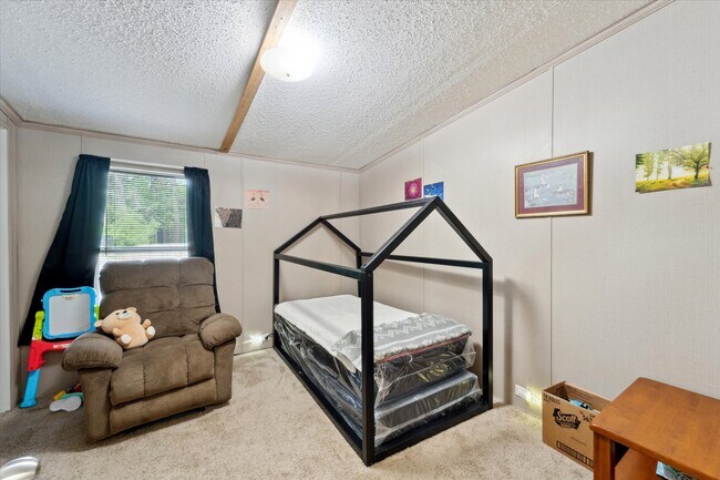 Building Photo - 151 Turning Point Ln