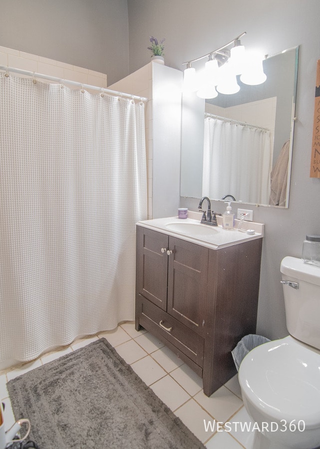 Building Photo - 2733 N Wayne Ave