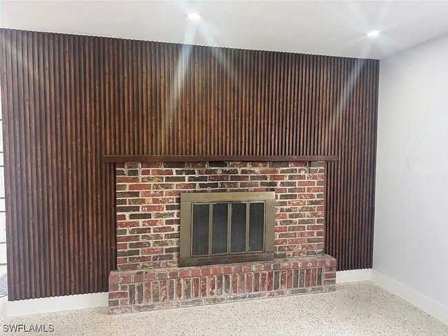 Building Photo - 2231 Isle of Pines Ave