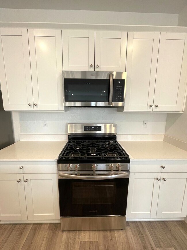 Building Photo - Stunning 3-Bed, 2-Bath Lennar Home in Fresno – Your Dream Home Awaits!