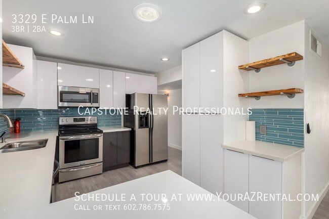 Building Photo - 3329 E Palm Ln