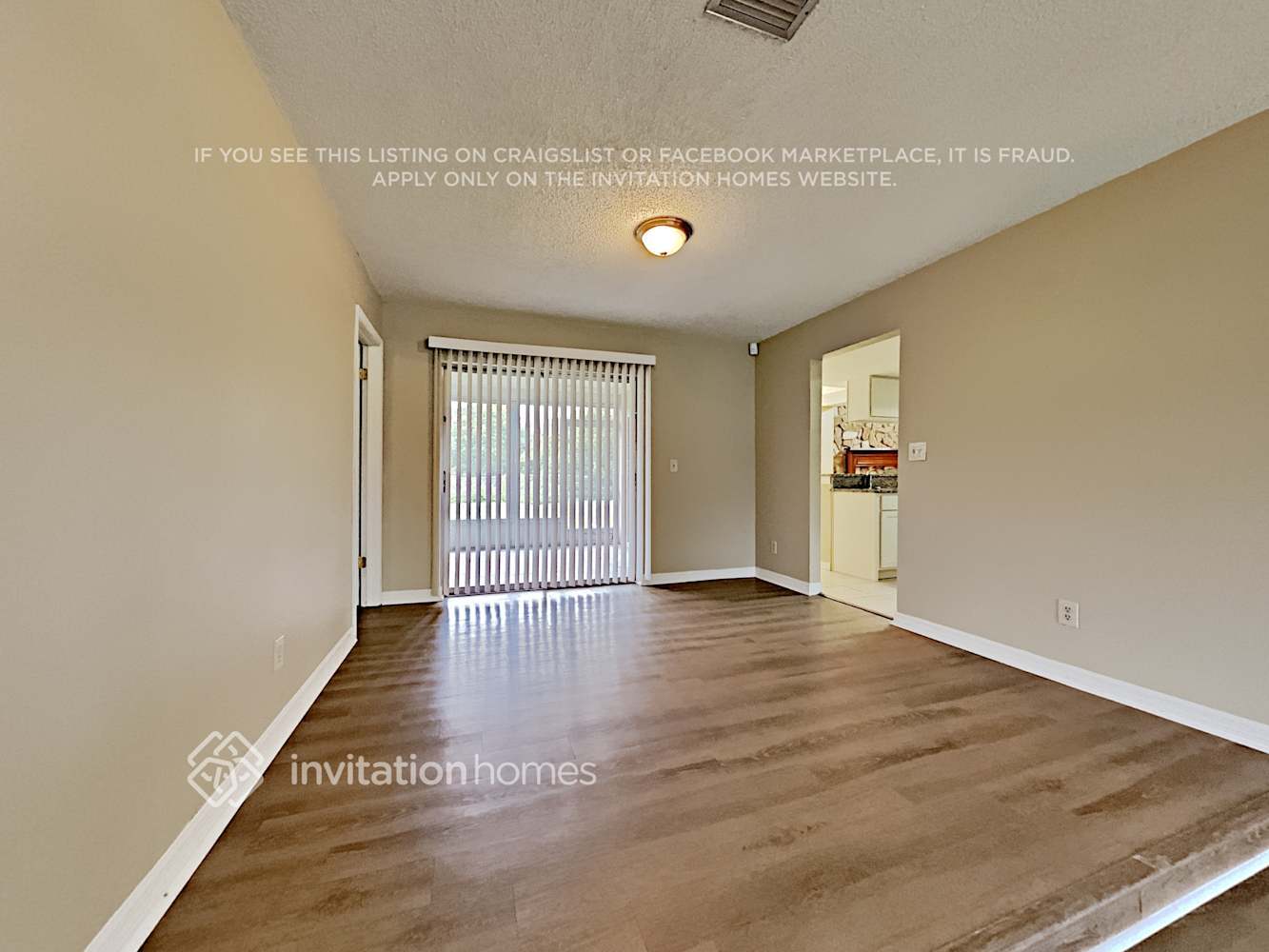 Building Photo - 2059 Sandpiper Dr
