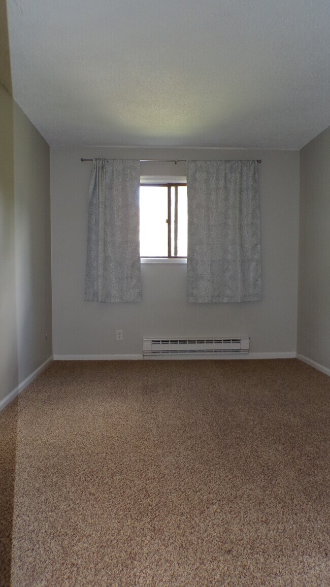 Building Photo - 998 W Beaver Creek Blvd