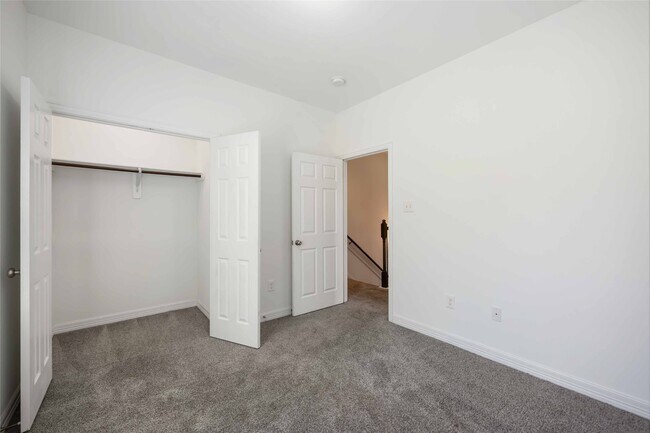 Building Photo - 8710 Knox St