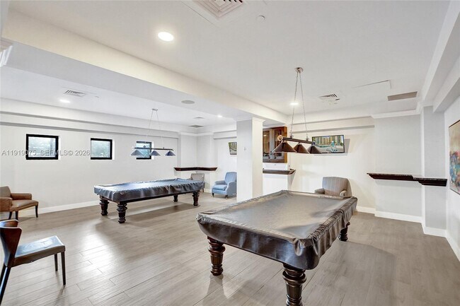 Building Photo - 2501 S Ocean Dr