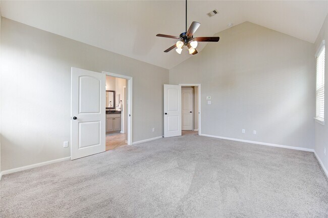 Building Photo - 12130 La Strada St