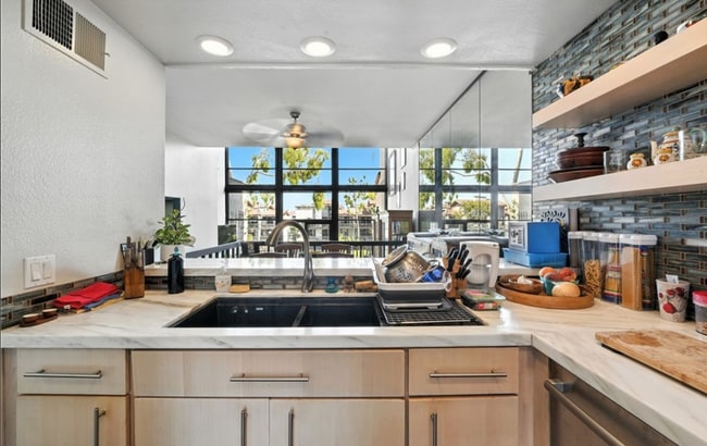 Building Photo - UNFURNISHED | 1 Bedroom | 1.5 Bath | $3,650/month