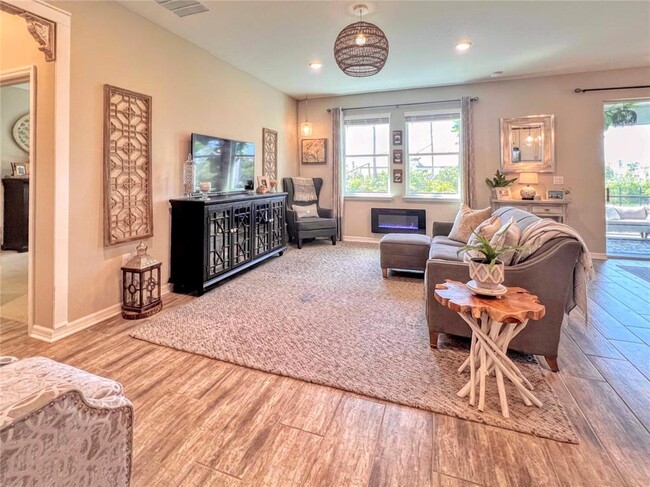 Building Photo - 309 Daylily Blvd