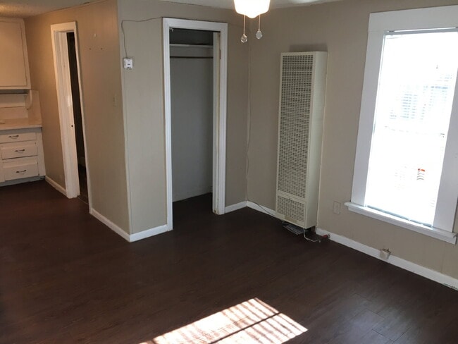 Building Photo - Cozy & Convenient Living in Tech Terrace!