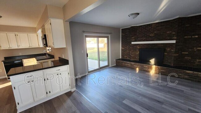 Building Photo - 7510 Cardwell St