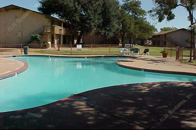 the willows pool