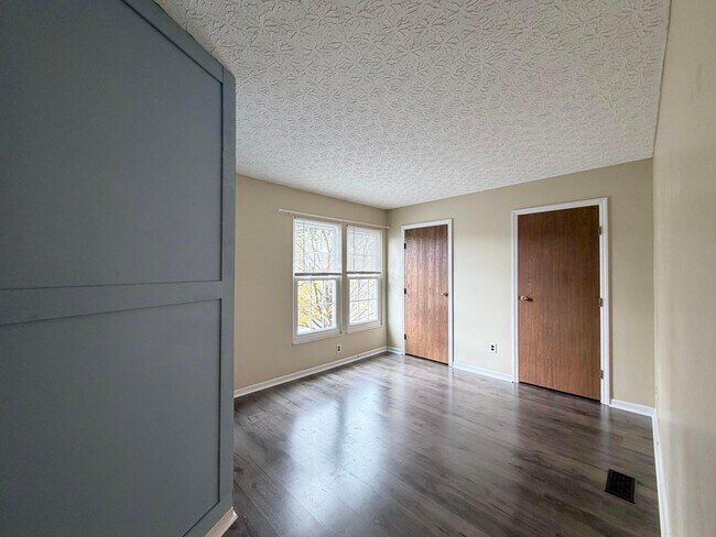 Building Photo - 5328 Cherry Bud Ct