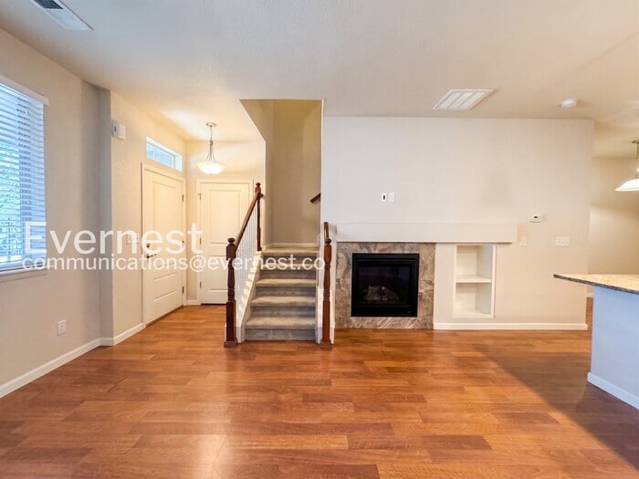 Building Photo - 9086 E Phillips Ln